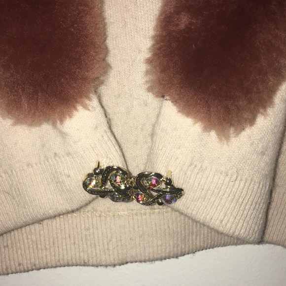 Vintage Cardigan with Plush Collar - Picture 2 of 8